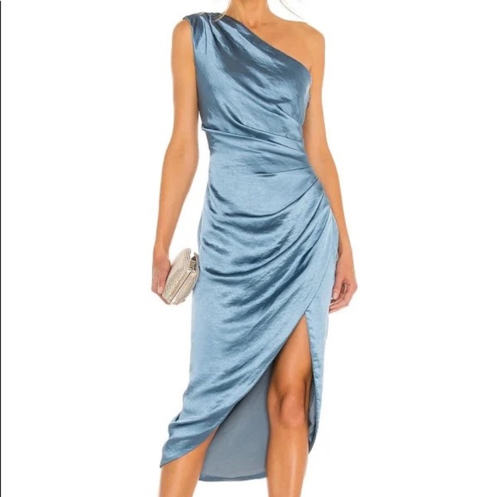 Elliatt Cassini One-Shoulder Dress